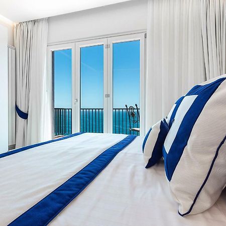 Hotel Bristol Vietri Bagian luar foto