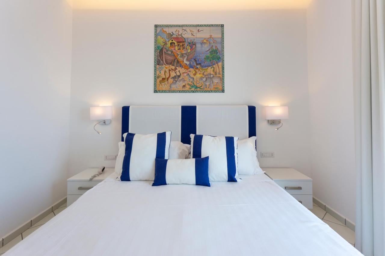 Hotel Bristol Vietri Bagian luar foto