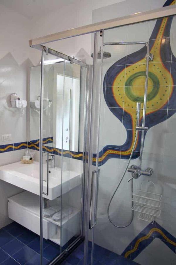 Hotel Bristol Vietri Bagian luar foto