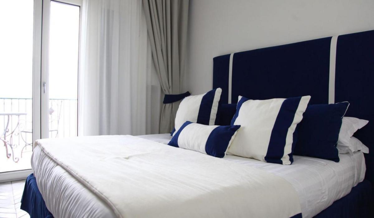 Hotel Bristol Vietri Bagian luar foto