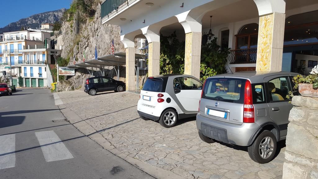Hotel Bristol Vietri Bagian luar foto