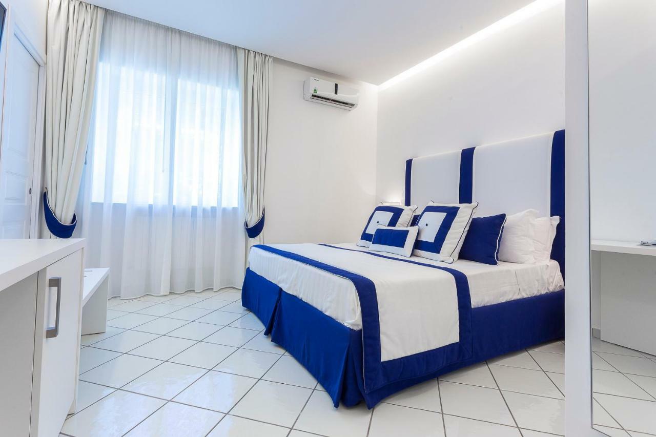 Hotel Bristol Vietri Bagian luar foto