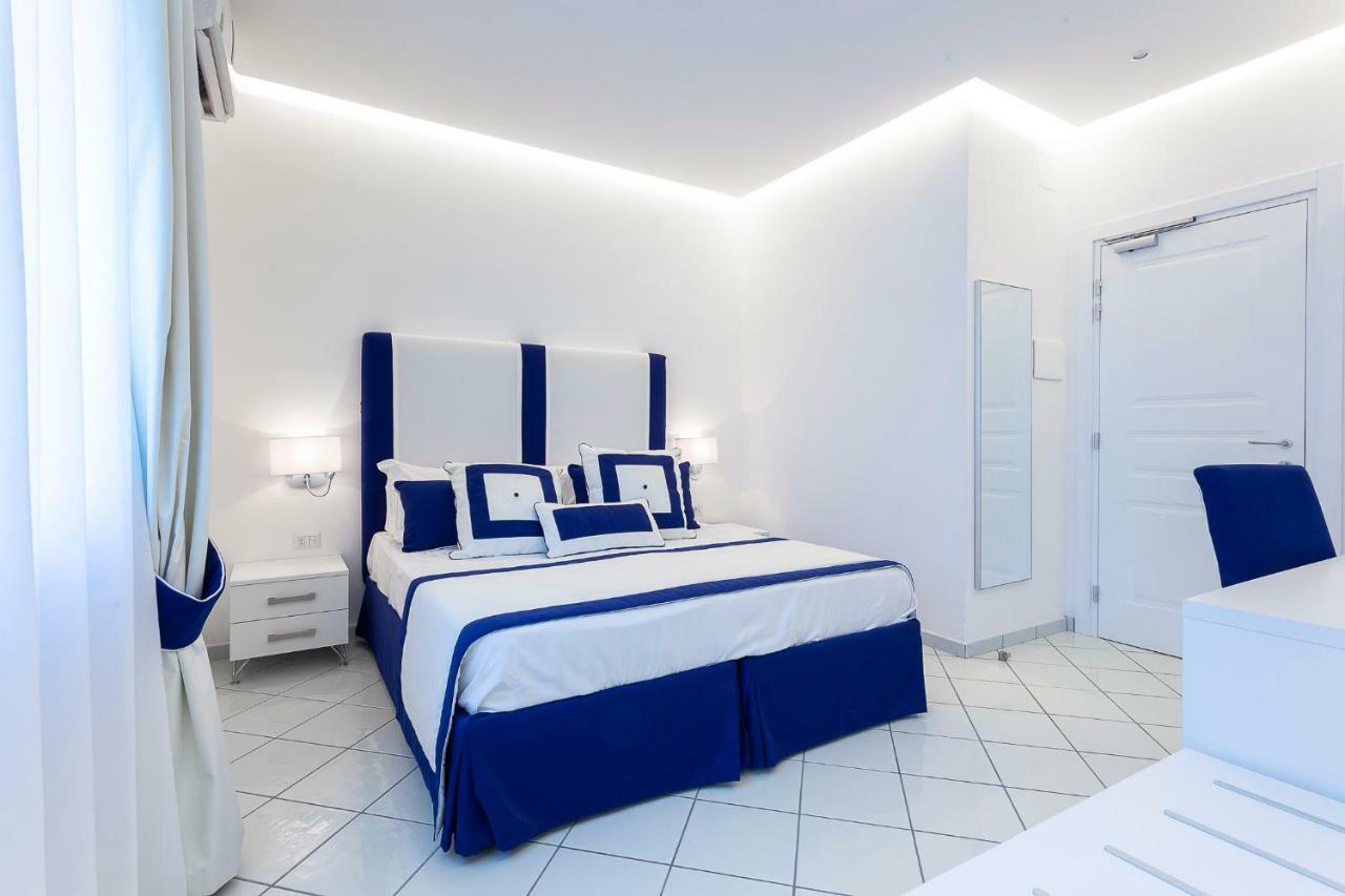 Hotel Bristol Vietri Bagian luar foto