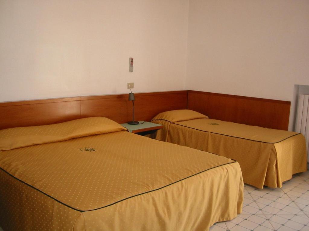Hotel Bristol Vietri Ruang foto